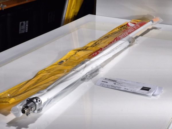 Diamond V-2000 Tri Band 6/2/70cm Base Vertical Antenna. - Image 4