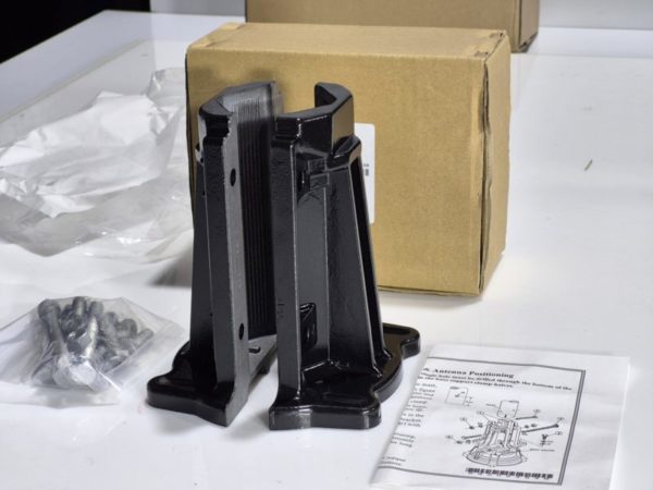 Yaesu GC-038B Rotator Mast Clamps - Image 2