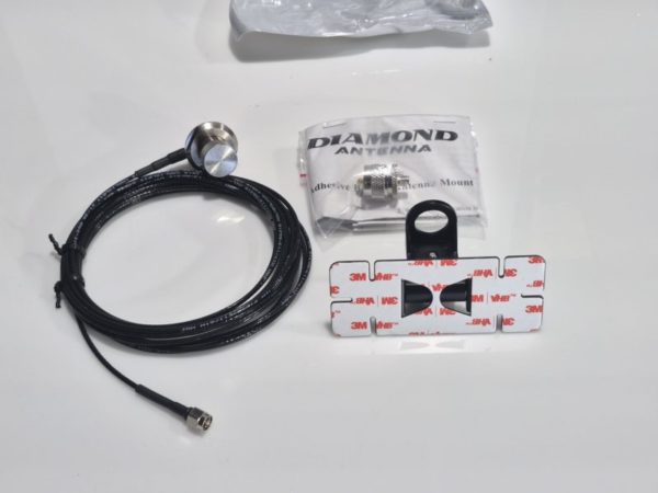 Diamond HRKS Adhesive Backed UHF Antenna KIT - Image 2
