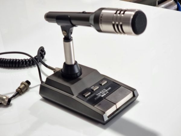 Yaesu MD-1 C8 Desktop Microphone - Image 2