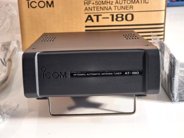 Icom AT-180 Automatic Antenna Tuner