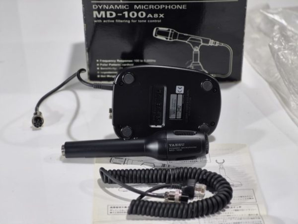 Yaesu MD-100A8X Dynamic Desktop Microphone - Image 2