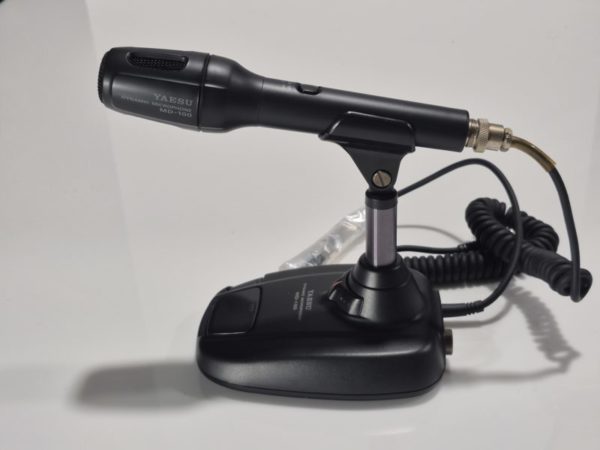Yaesu MD-100A8X Dynamic Desktop Microphone – ATR