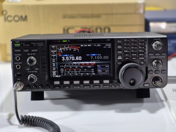 Icom IC-7600 HF All Mode Transceiver - Image 13