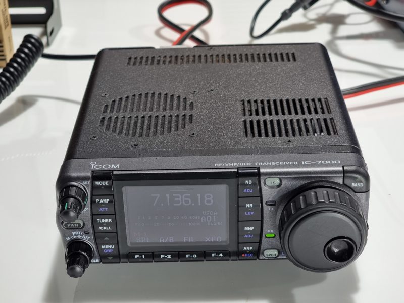 Icom IC-7000 HF/VHF/UHF All Mode Transceiver - Image 9