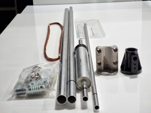 Mosley Electronics RV-3C Base Vertical Antenna - Image 4