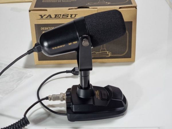 Yaesu M-90D Desktop Microphone - Image 4