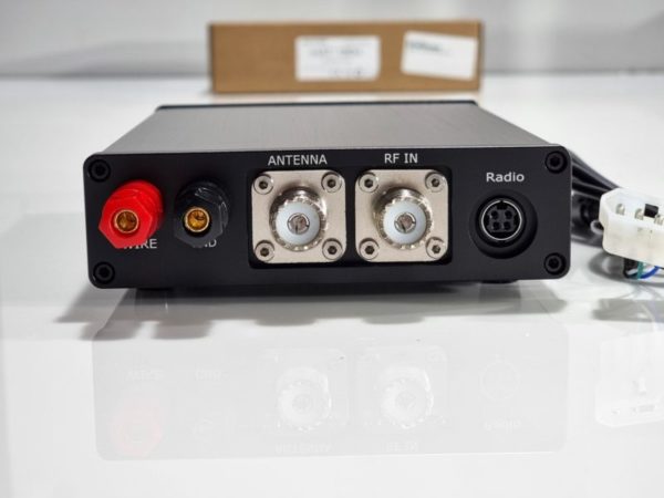 mAT-180H Automatic Antenna Tuner - Image 4